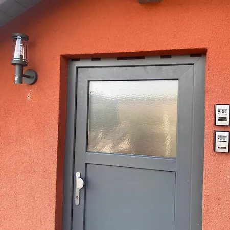 Fiore Gaestezimmer A13 شقة